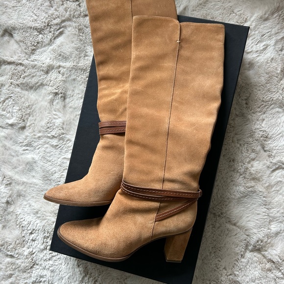 Boots - Picture 6 of 6